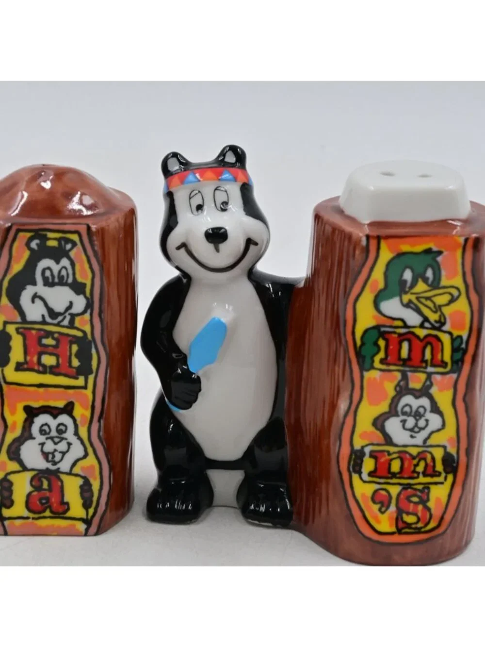 Hamm's Beer Indian Bear Totem Pole Salt & Pepper Shakers Vintage